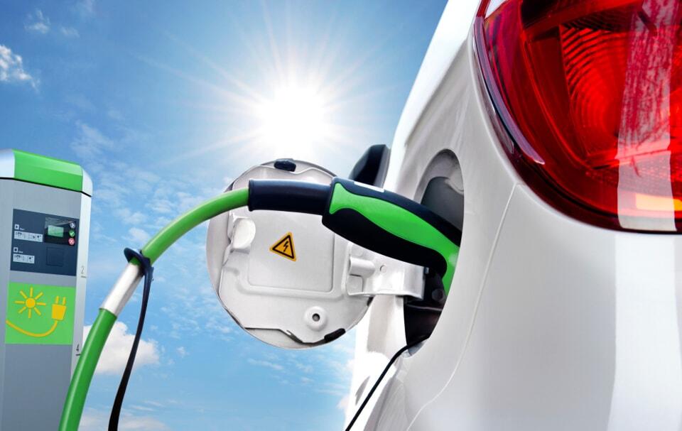 Electric Vehicles & Lithium Ion Battery Market, India, 2017