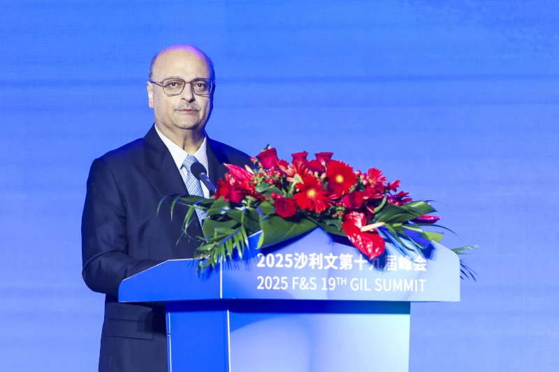 Aroop Zutschi at GIL China